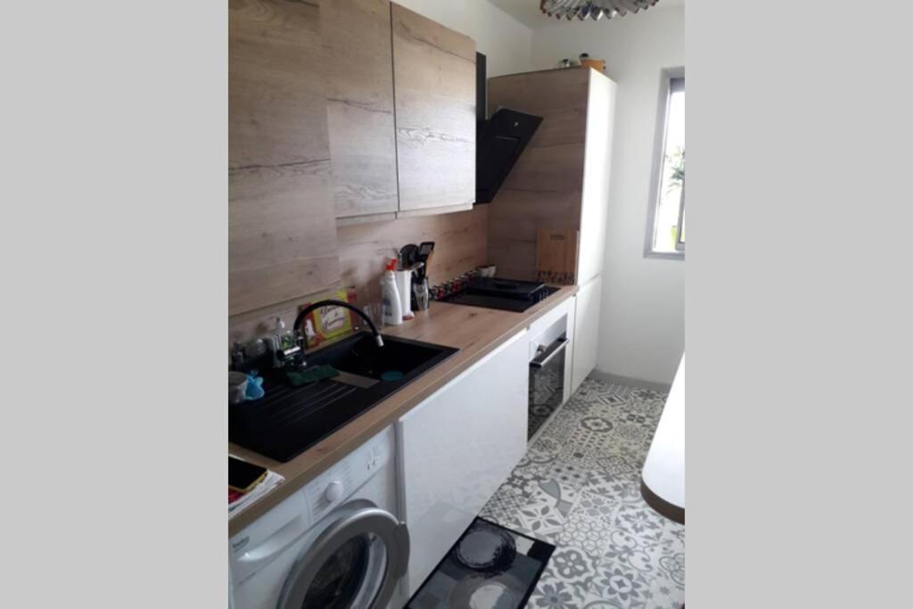 Апартаменты Chaleureux Appart 2 Pieces Entierement Renove. Сен-Лоран-дю-Вар Экстерьер фото